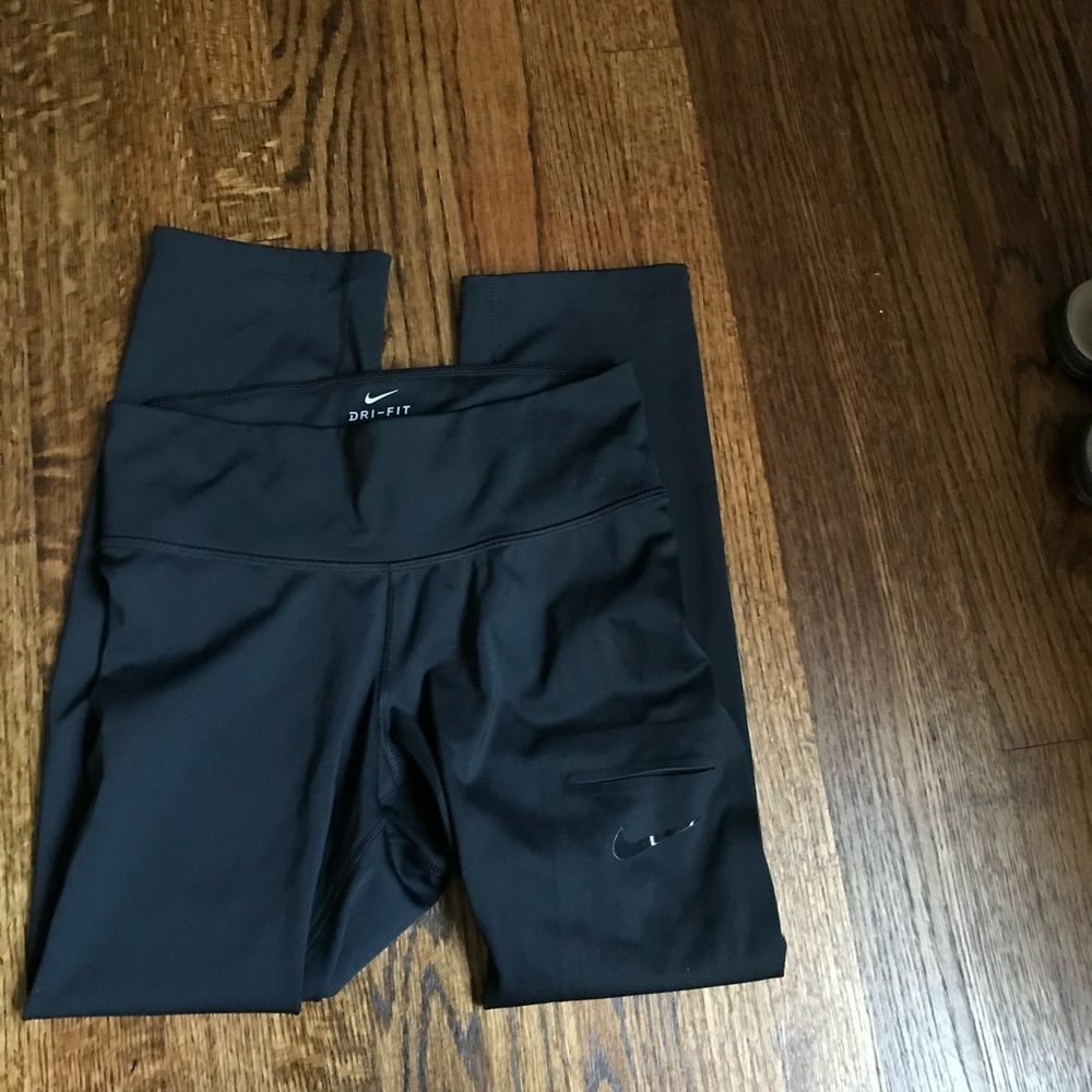 Nike Crop Leggings